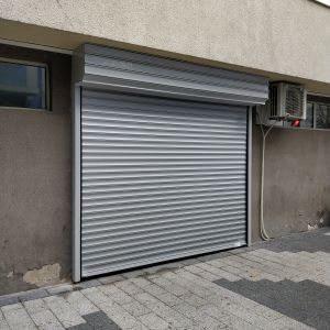 Ролетни гаражни и индустриални врати