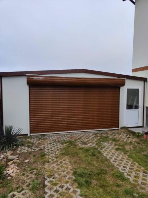 Ролетни гаражни и индустриални врати